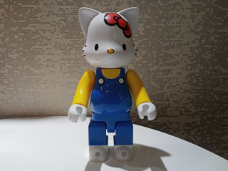 潮流公仔寄賣-庫柏力克熊 BE@RBRICK 凱蒂貓400% 摩立精品當舖9